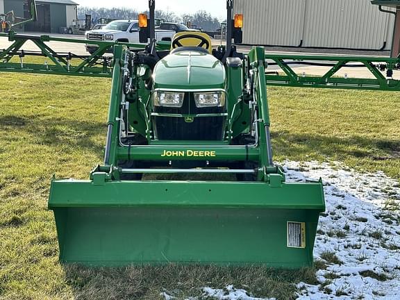 Image of John Deere 3038E equipment image 1