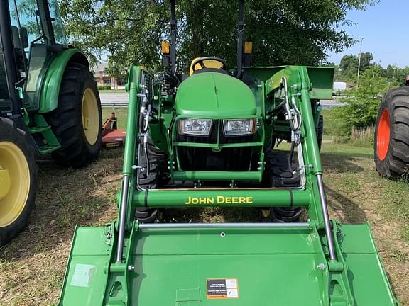 Image of John Deere 3038E Image 0