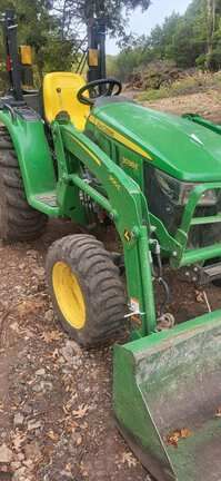 2022 John Deere 3038E Equipment Image0