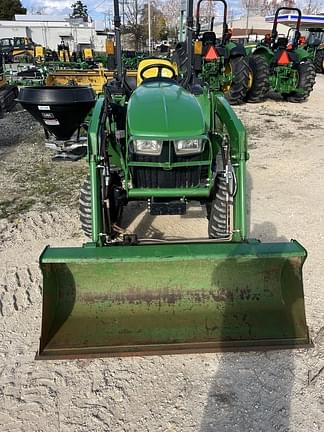 Image of John Deere 3038E equipment image 1