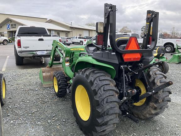 Image of John Deere 3038E equipment image 4