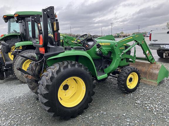 Image of John Deere 3038E equipment image 2