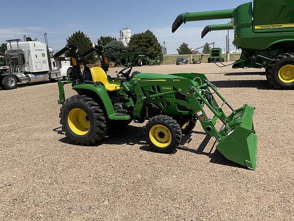 Image of John Deere 3038E equipment image 1