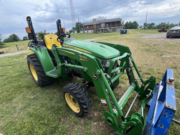 Image of John Deere 3038E equipment image 2