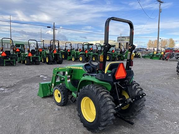 Image of John Deere 3038E equipment image 1