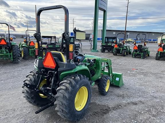 Image of John Deere 3038E equipment image 3