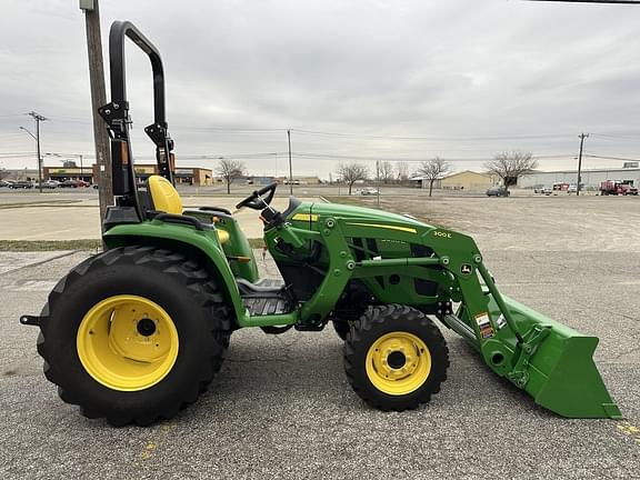 Image of John Deere 3038E equipment image 2