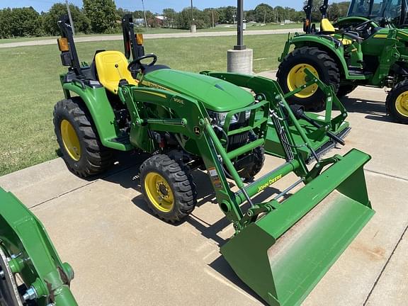 Image of John Deere 3038E equipment image 3