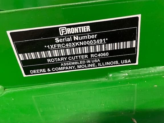 Image of John Deere 3038E equipment image 2