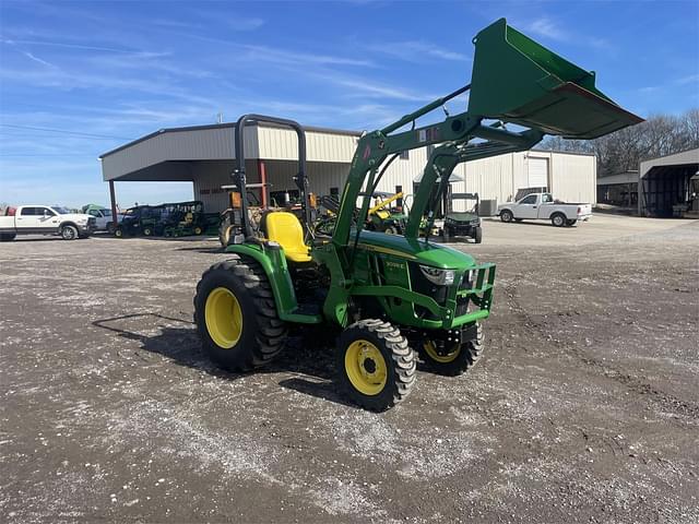 Image of John Deere 3038E equipment image 2