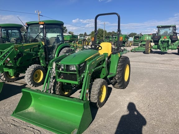 Main image John Deere 3038E