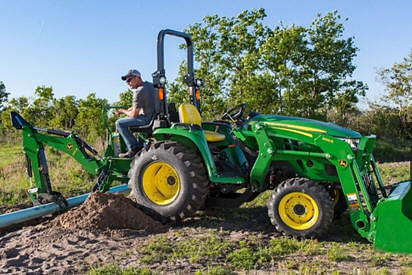 Image of John Deere 3038E equipment image 3