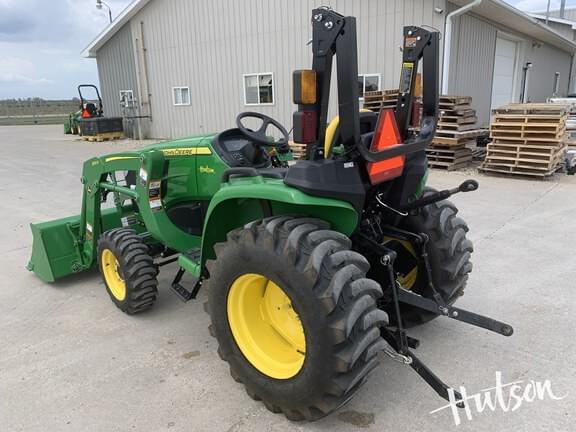Image of John Deere 3038E equipment image 3