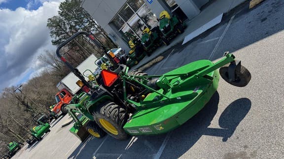 Image of John Deere 3038E equipment image 1