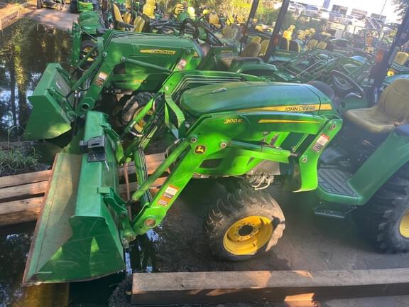 Image of John Deere 3038E equipment image 1