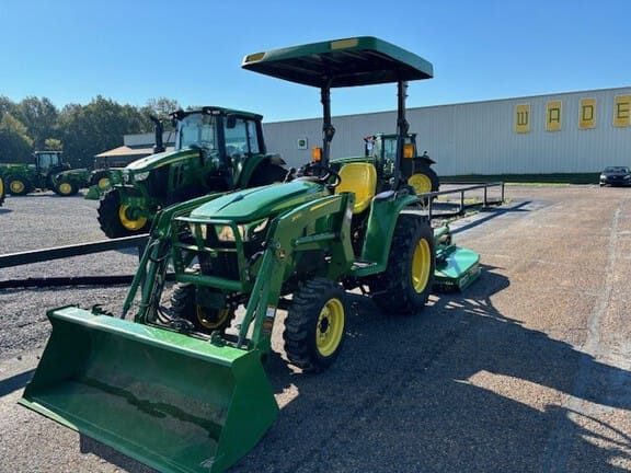 Main image John Deere 3038E