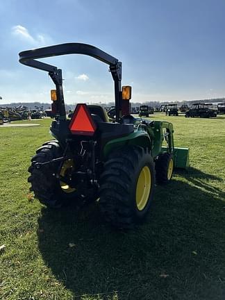 Image of John Deere 3038E equipment image 3