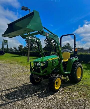 Image of John Deere 3038E equipment image 1