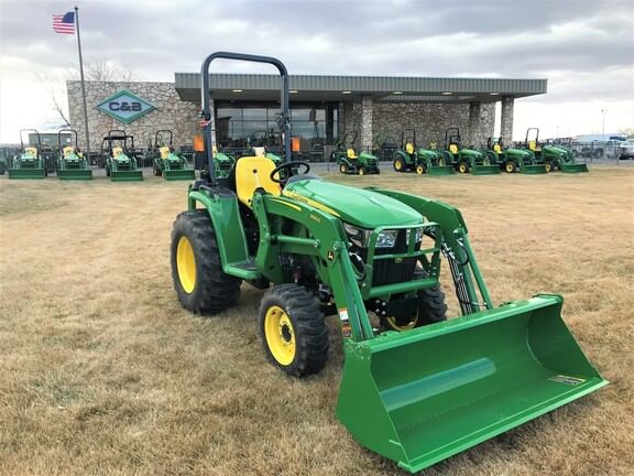 Main image John Deere 3038E