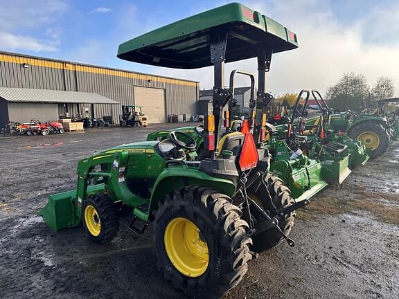 Image of John Deere 3038E equipment image 2