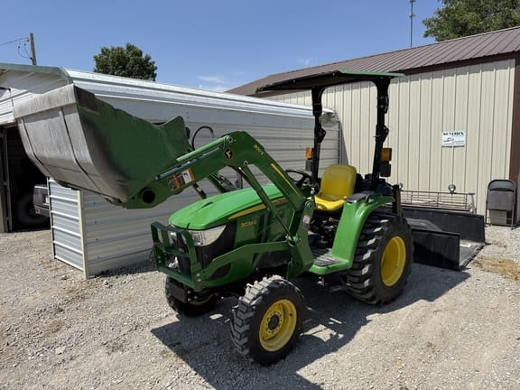 2022 John Deere 3038E Equipment Image0