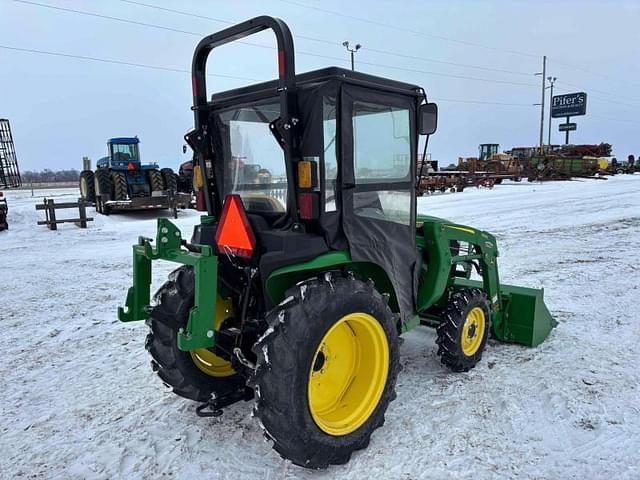 Image of John Deere 3038E equipment image 2