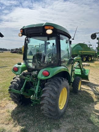 Image of John Deere 3039R equipment image 3