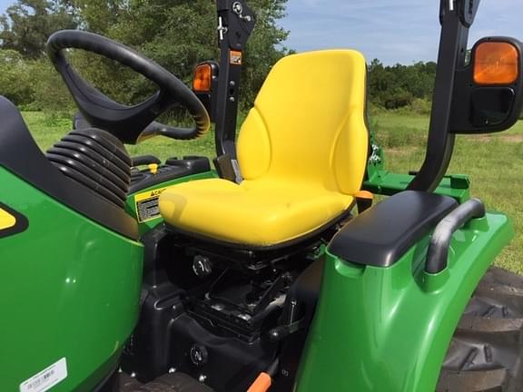 Main image John Deere 3039R 8