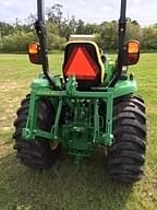 Image of John Deere 3039R equipment image 3