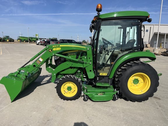2022 John Deere 3039R Equipment Image0