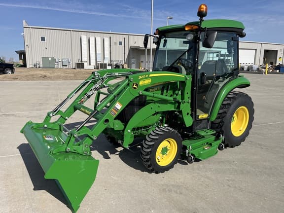 Image of John Deere 3039R equipment image 2
