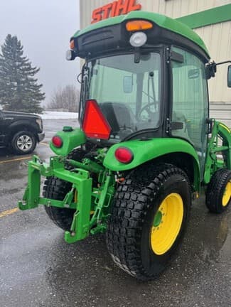 Image of John Deere 3039R equipment image 3
