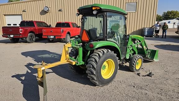 Image of John Deere 3039R equipment image 3