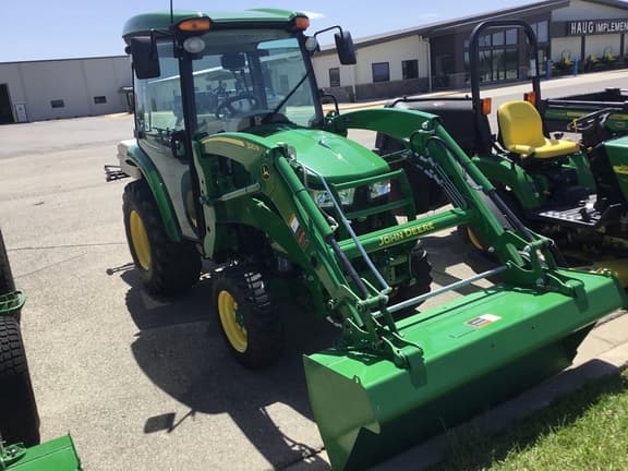 Image of John Deere 3039R equipment image 2