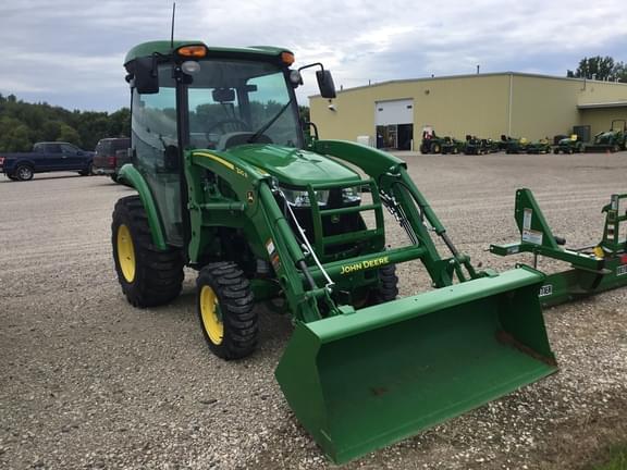 Image of John Deere 3039R equipment image 1