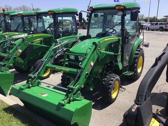2022 John Deere 3039R Equipment Image0