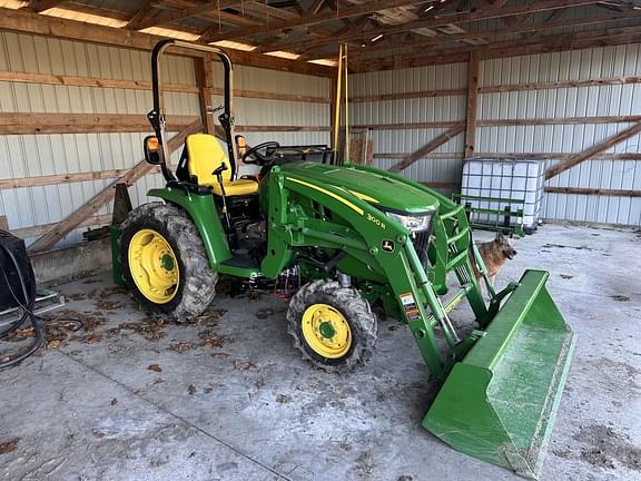 Image of John Deere 3039R equipment image 1