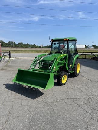Image of John Deere 3039R Primary image