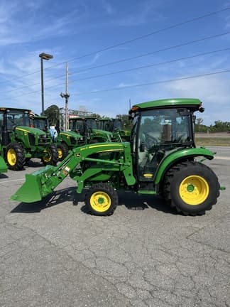 Image of John Deere 3039R equipment image 1