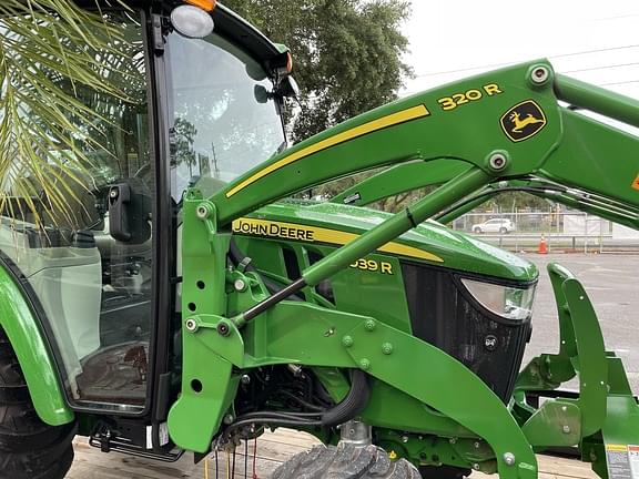 Thumbnail image John Deere 3039R 25