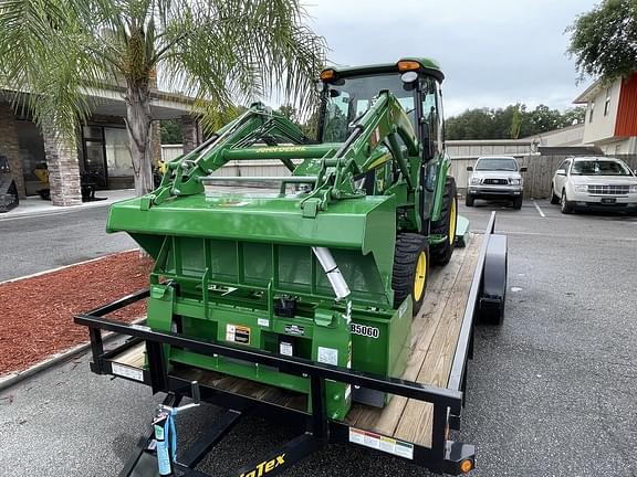 Main image John Deere 3039R 27