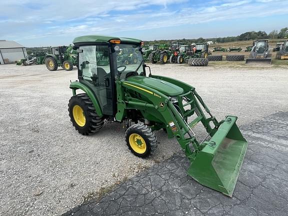 Image of John Deere 3039R equipment image 4