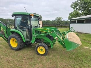 2022 John Deere 3039R Equipment Image0
