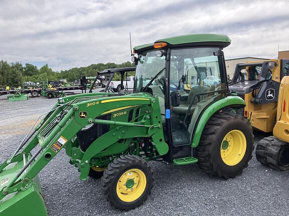 Image of John Deere 3039R equipment image 1