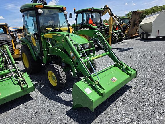 Image of John Deere 3039R equipment image 2