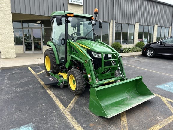 2022 John Deere 3039R Equipment Image0