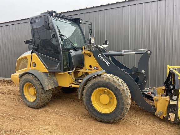 Image of John Deere 304G equipment image 3