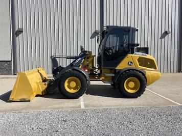 Main image John Deere 304G