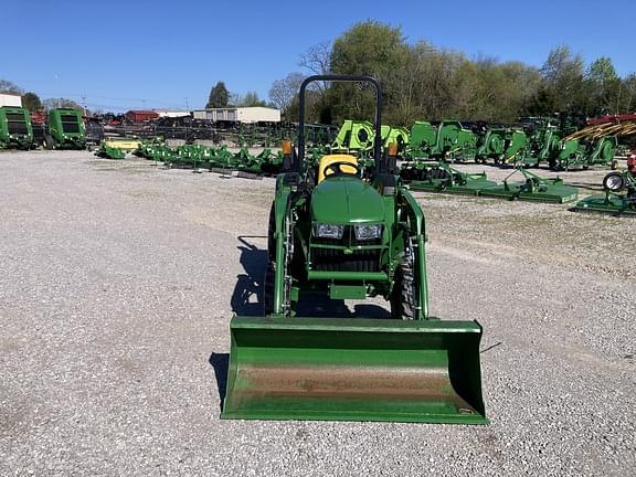 Image of John Deere 3043D equipment image 2