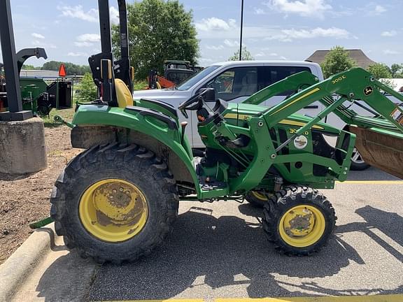 Image of John Deere 3043D equipment image 4